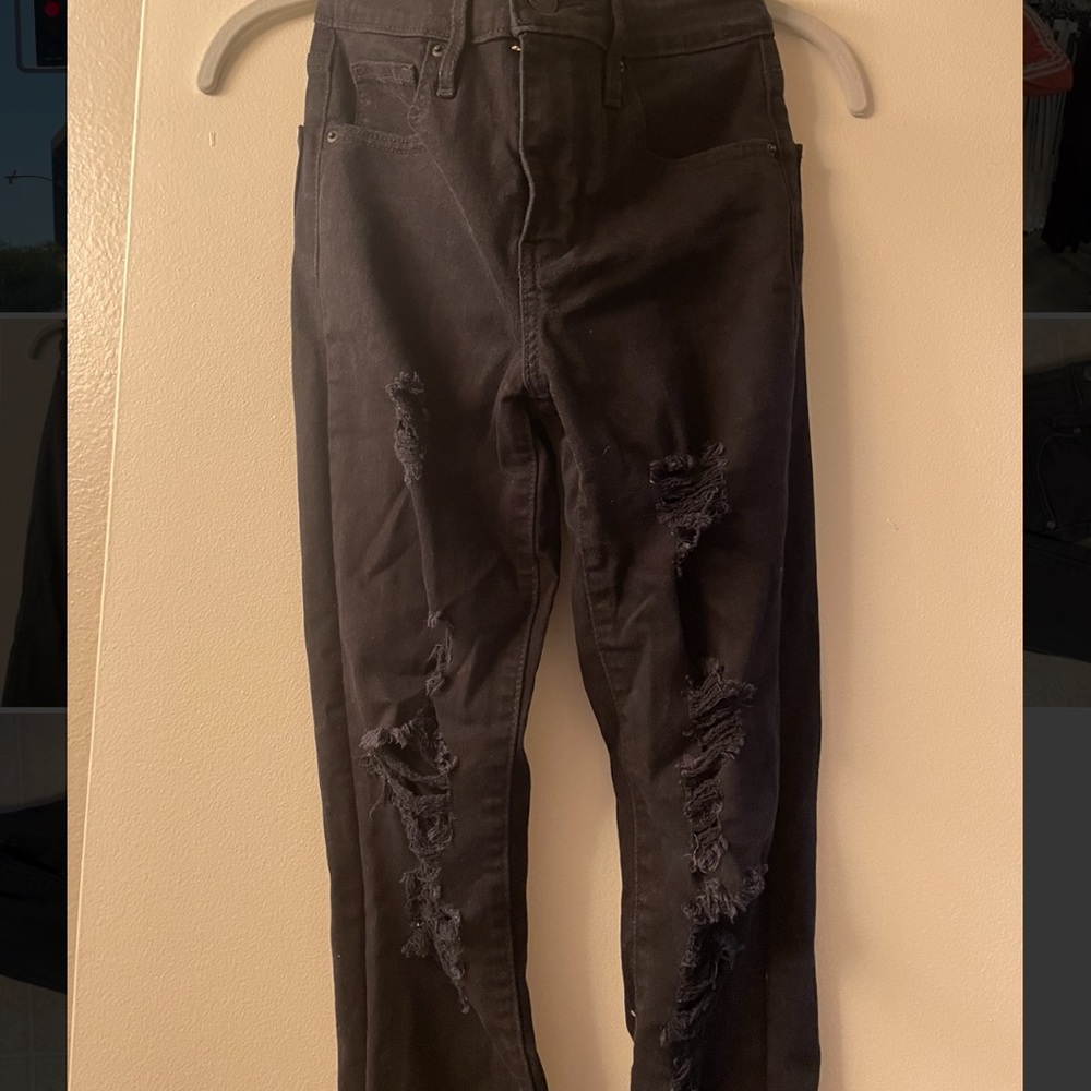721 High Rise Ripped Levis Premiums